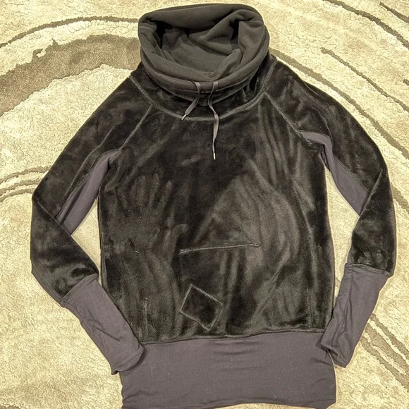 Lululemon don’t hurry be happy, reversible hoodie/sweater